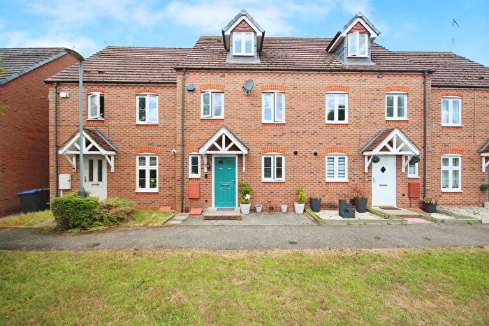 3 Bedroom Terraced House For Sale In The Marish, Warwick, CV34
