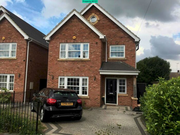 5 Bedroom Detached House To Rent In Kensington Road, Pilgrims Hatch, Brentwood, CM15