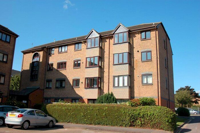 2 Bedroom Flat To Rent In St Matthews Court, King Street, Lee-On-The-Solent, Hampshire, PO12