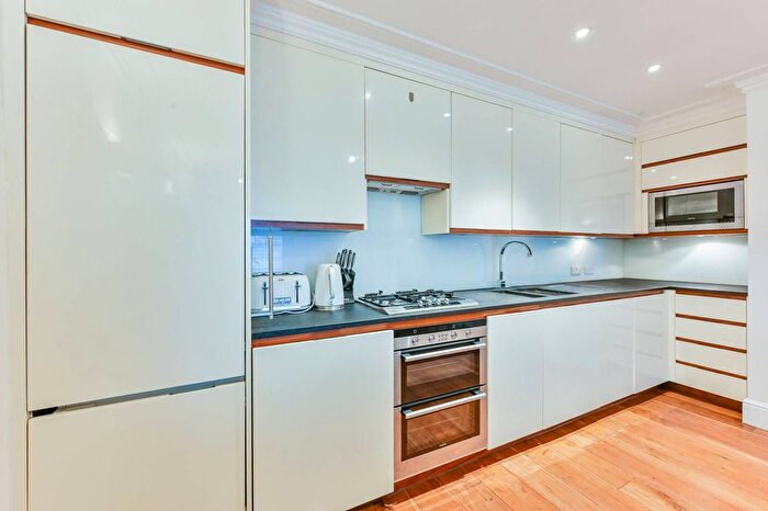 1 Bedroom Flat To Rent In Gloucester Place, Marylebone, London, W1U