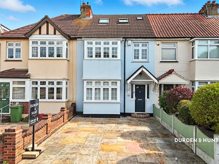 4 Bedroom Terraced House For Sale In Northumberland Avenue, Hornchurch, RM11
