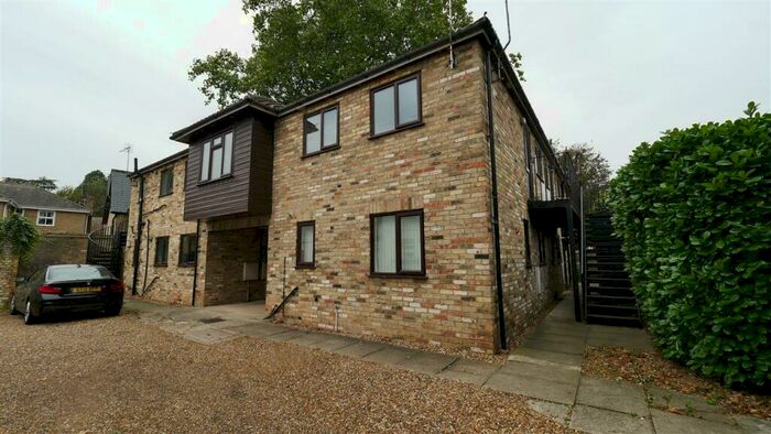 2 Bedroom Flat To Rent In The Ridings, St Ives, PE27