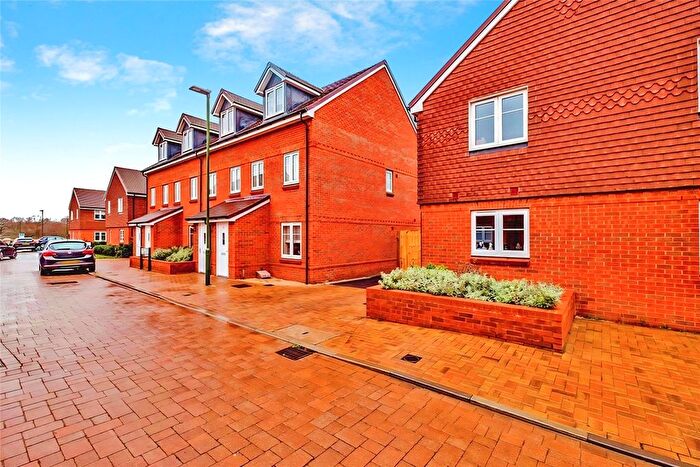 3 Bedroom Semi Detached House To Rent In Daisy Road, Worthing, West Sussex, BN13