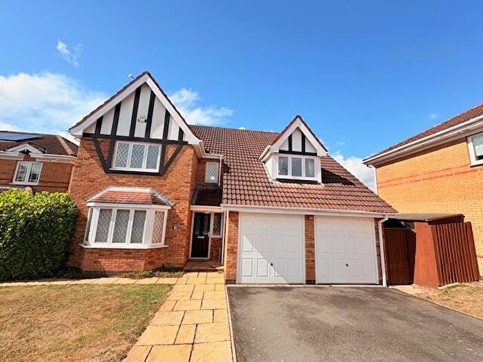 4 Bedroom Detached House To Rent In Greenfield Avenue, Balsall Common, Coventry, CV7