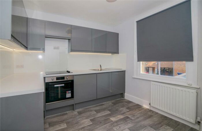 3 Bedroom Apartment To Rent In Church Road, Barnes, London, SW13