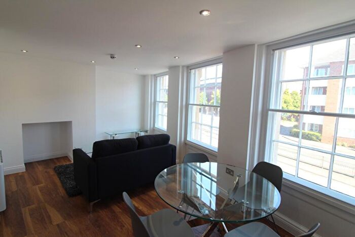 1 Bedroom Apartment To Rent In Queens Road, Reading, RG1