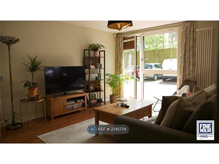 2 Bedroom Flat To Rent In East Pilton Farm Rigg, Edinburgh, EH5