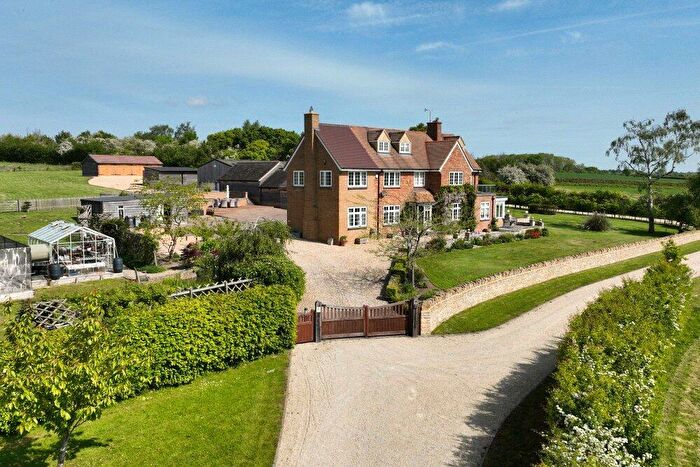 4 Bedroom Detached House For Sale In South Leigh, Witney, Oxfordshire, OX29