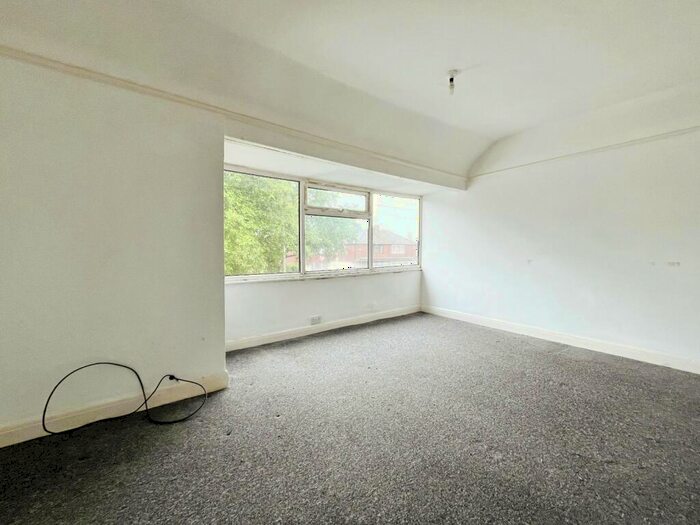 2 Bedroom Semi-Detached House For Sale In Longford Road West, Reddish, Stockport, SK5