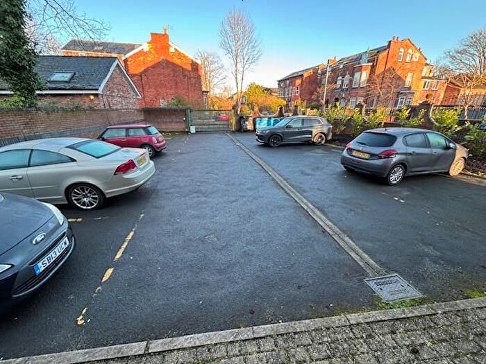1 Bedroom Flat To Rent In Exeter Court, Wilmslow Road, Manchester, M20