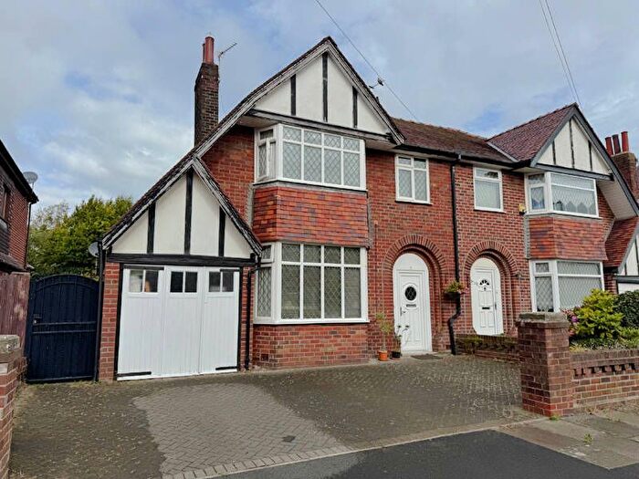 3 Bedroom Semi-detached House For Sale In Burwood Drive, Blackpool, FY3