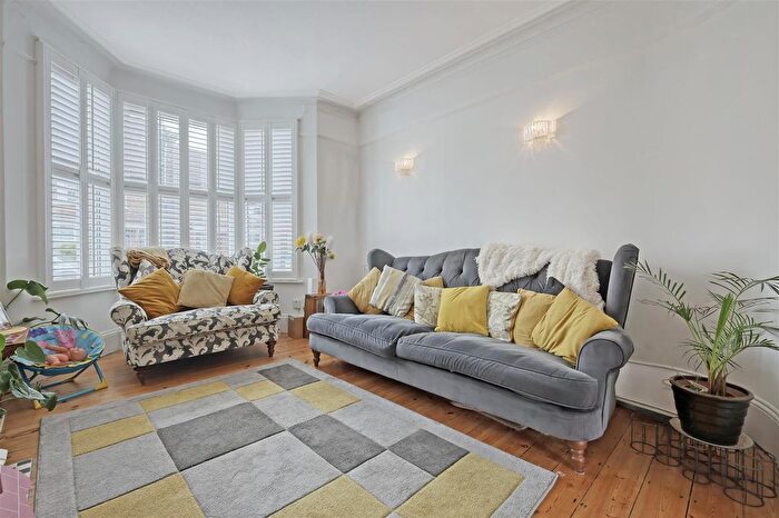 3 Bedroom Property For Sale In Park Road, Enfield, EN3