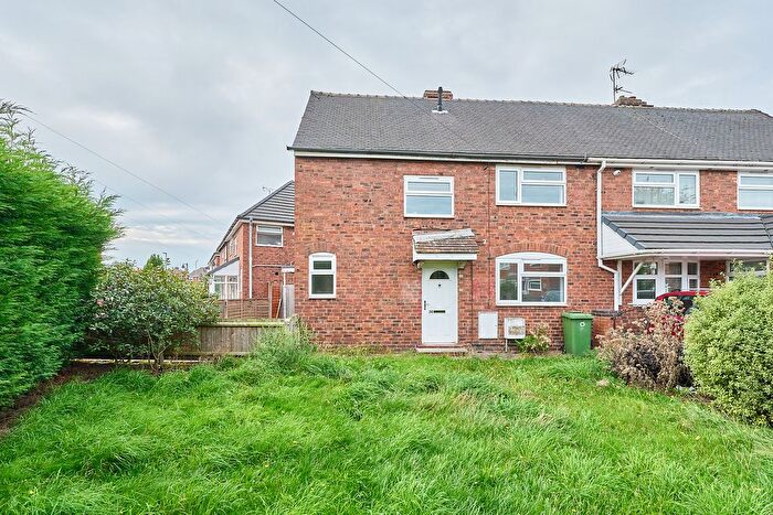 Semi-Detached House For Sale In North Crescent, Featherstone, Wolverhampton, Staffordshire, WV10