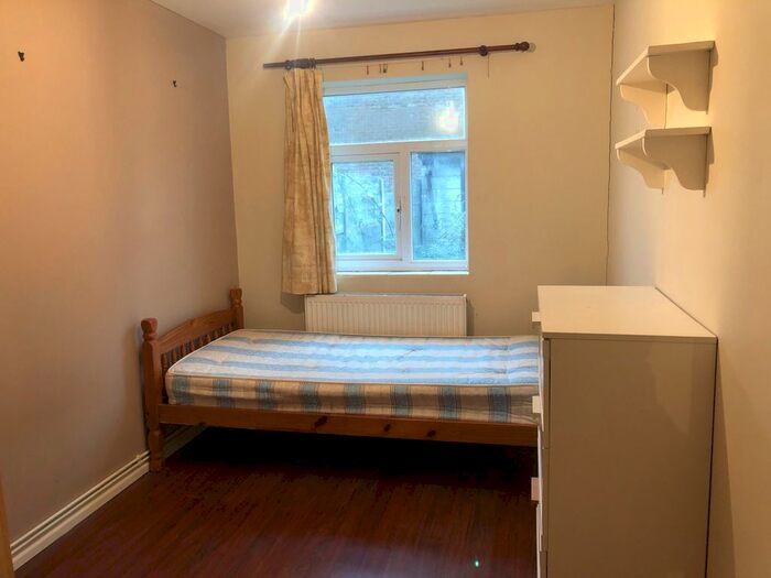 1 Bedroom Studio To Rent In Turley Close, London, E15