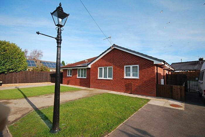 2 Bedroom Semi-Detached Bungalow For Sale In Brook Close, M29