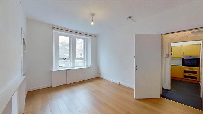 1 Bedroom Flat To Rent In Newton Street, Edinburgh, EH11