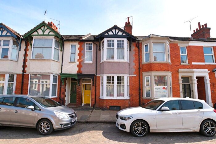 3 Bedroom Terraced House For Sale In Cedar Road, Abington, Northampton, NN1