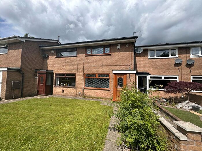 2 Bedroom Terraced House To Rent In Turf Lane, Royton, Oldham, OL2