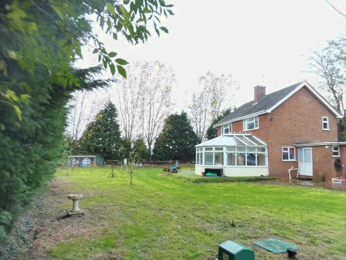 4 Bedroom Detached House For Sale In Thorney Road, Guyhirn, Wisbech, PE13