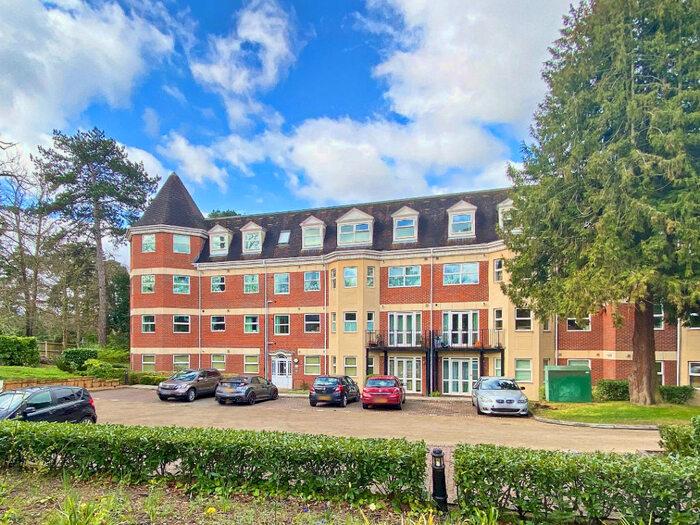 1 Bedroom Apartment To Rent In Elmhurst Court, Camberley, GU15
