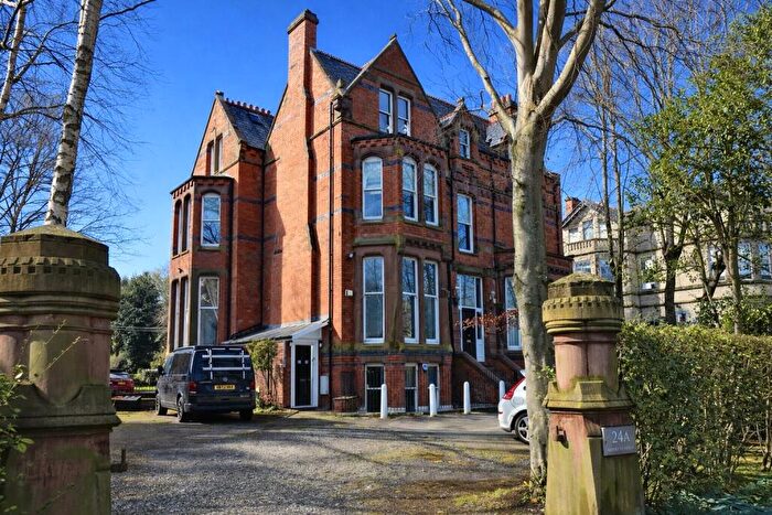 2 Bedroom Apartment For Sale In Aigburth Drive, Liverpool, Merseyside, L17