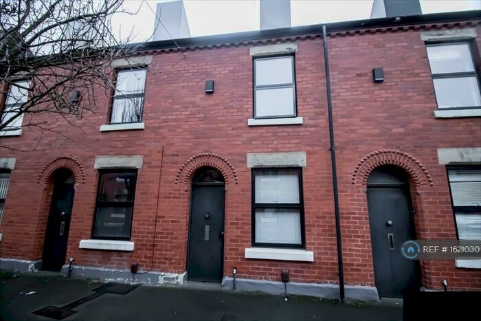 2 Bedroom Terraced House To Rent In Laburnum Street, Salford, M6
