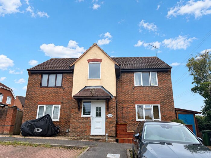 1 Bedroom Apartment To Rent In Chatsworth Road, Swindon, SN25