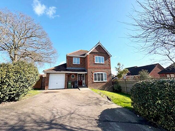 4 Bedroom Detached House To Rent In Beaulieu Drive, Stone Cross, BN24