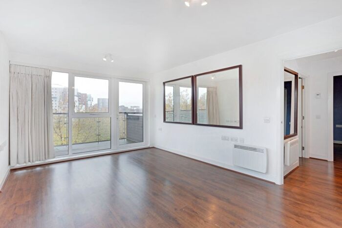 2 Bedroom Flat To Rent In Tarves Way, Greenwich, SE10