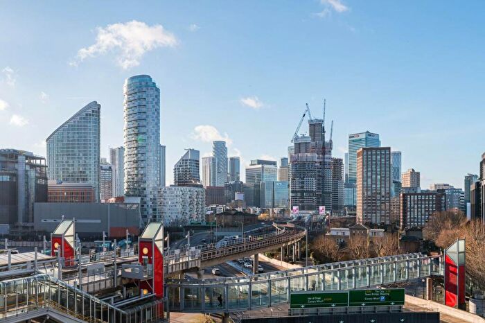 2 Bedroom Flat For Sale In Elektron Tower, Canary Wharf, London, E14