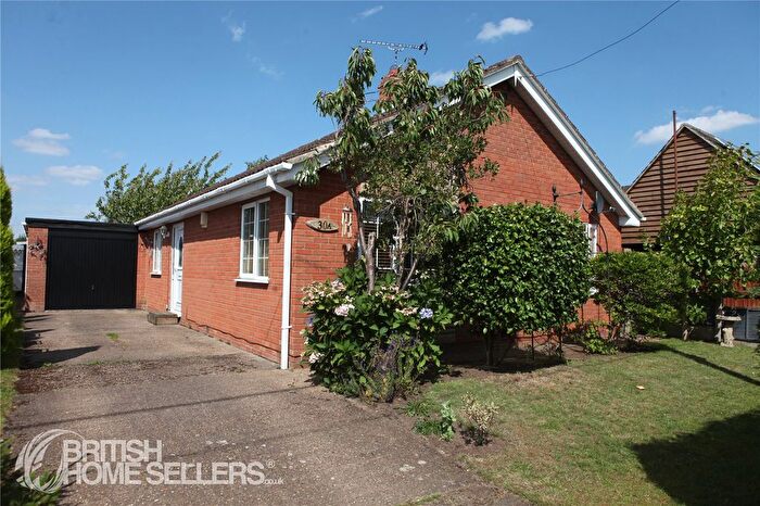 3 Bedroom Bungalow For Sale In Field Lane, Morton, Gainsborough, Lincolnshire, DN21