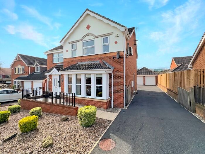 4 Bedroom Detached House For Sale In Valley Gardens, Darrington, Pontefract, WF8