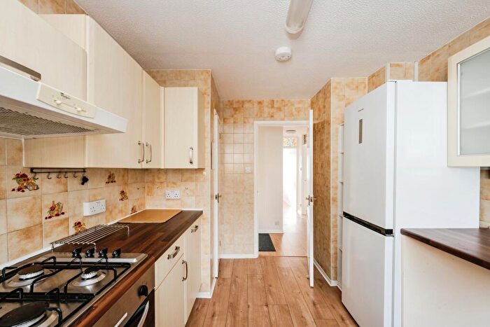 2 Bedroom Bungalow For Sale In Crud-yr-Awel, Gorseinon, Swansea, SA4