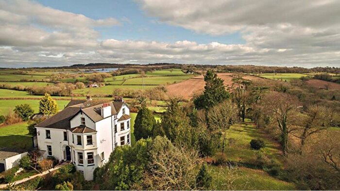 2 Bedroom Flat For Sale In Tedstone Lane, Lympstone, EX8