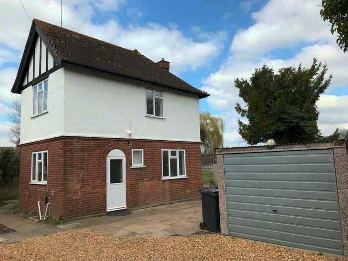 3 Bedroom House To Rent In Bury Mead Road, Hitchin, SG5