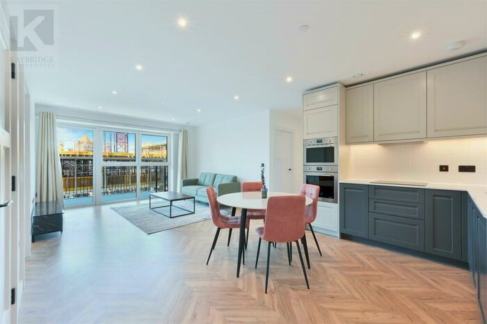 2 Bedroom Flat To Rent In Brook Street, Kingston, KT1