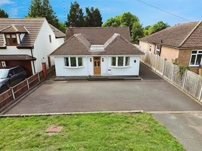 3 Bedroom Detached Bungalow For Sale In Crick Road, Hillmorton, Rugby, CV21
