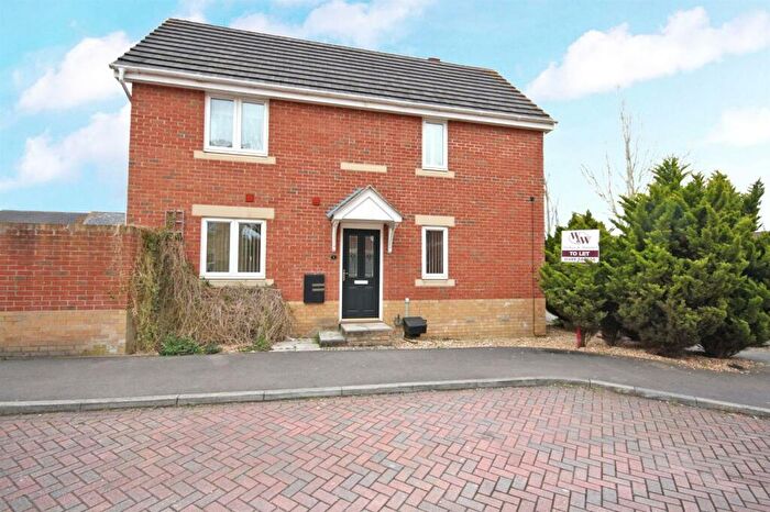 3 Bedroom Semi-Detached House To Rent In Oak Coppice Road, Whiteley, PO15