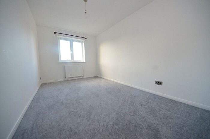 2 Bedroom Flat To Rent In Beulah Road, Thornton Heath, CR7