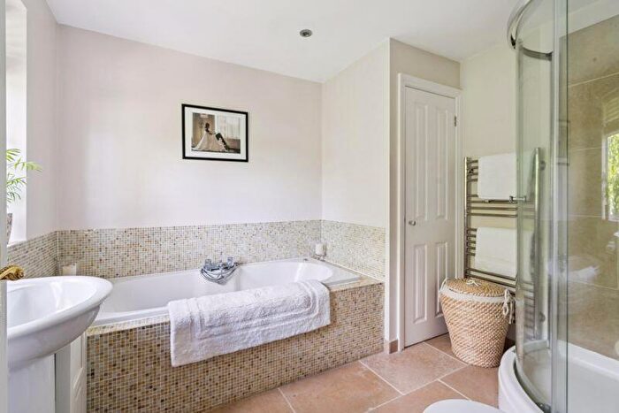 4 Bedroom Detached House For Sale In Chapman Lane, Flackwell Heath, HP10