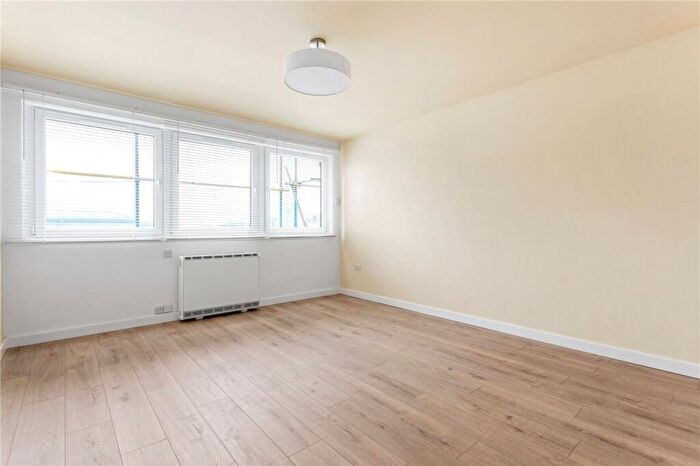 1 Bedroom Apartment To Rent In Sidney Street, London, E1