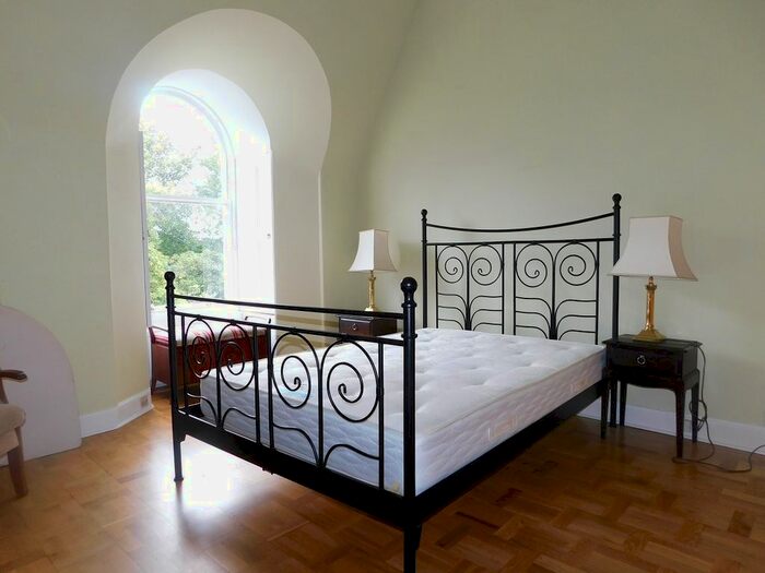 2 Bedroom Flat To Rent In , Douglas Crescent, Edinburgh, EH12