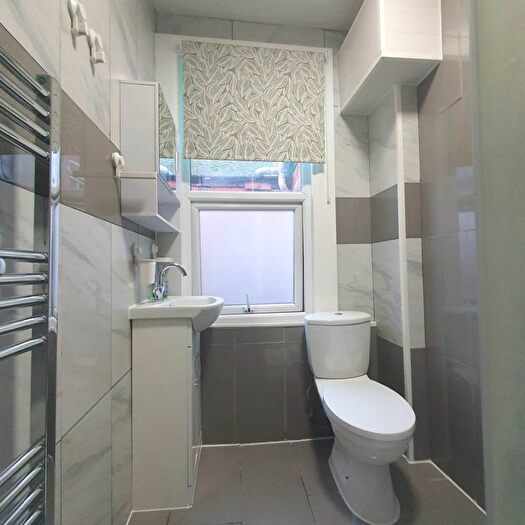 1 Bedroom Studio To Rent In Davis Road, Acton, W3