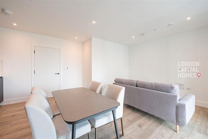 2 Bedroom Flat To Rent In Pearson Building, Station Road, Croydon, CR0