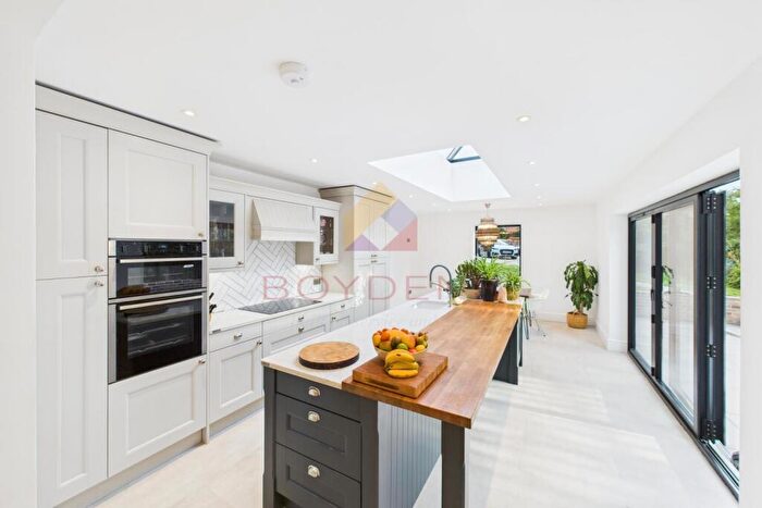 4 Bedroom Detached House For Sale In Upper Chapel Street, Halstead, CO9
