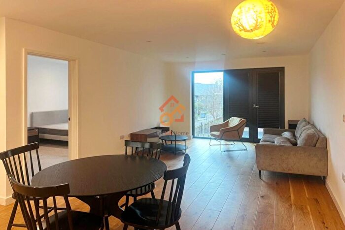 2 Bedroom Flat To Rent In The Axium, Windmill Street, Birmingham, B1