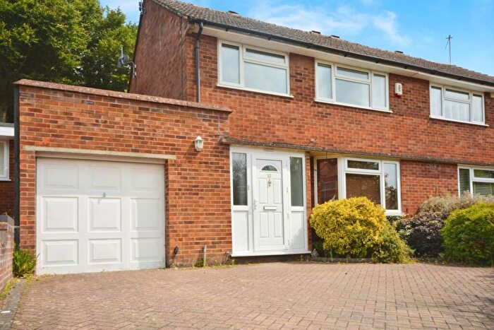 3 Bedroom Semi-Detached House To Rent In Sheepfold Lane, Amersham, HP7