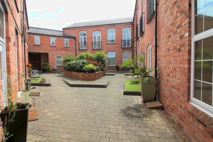 2 Bedroom Flat To Rent In Clifton Road, Ruddington, NG11