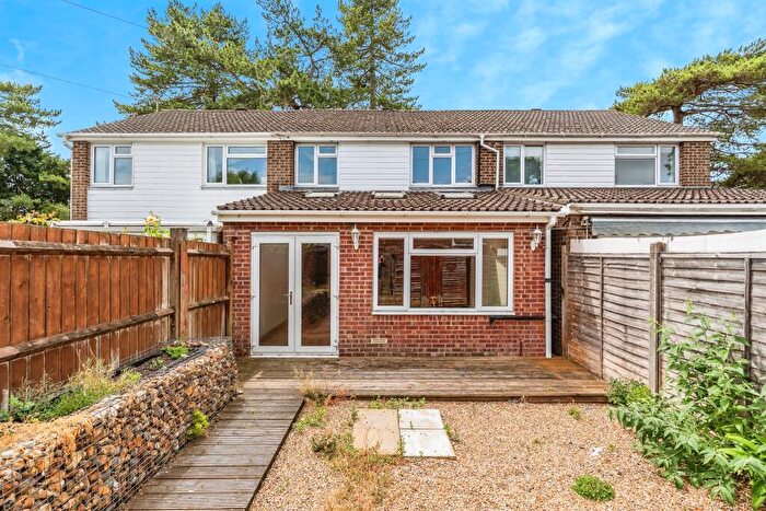 3 Bedroom Terraced House For Sale In Waverley Close, Romsey, SO51