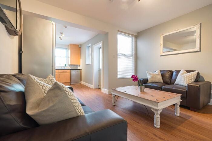 4 Bedroom Terraced House To Rent In Bath Road, Portsmouth, PO4